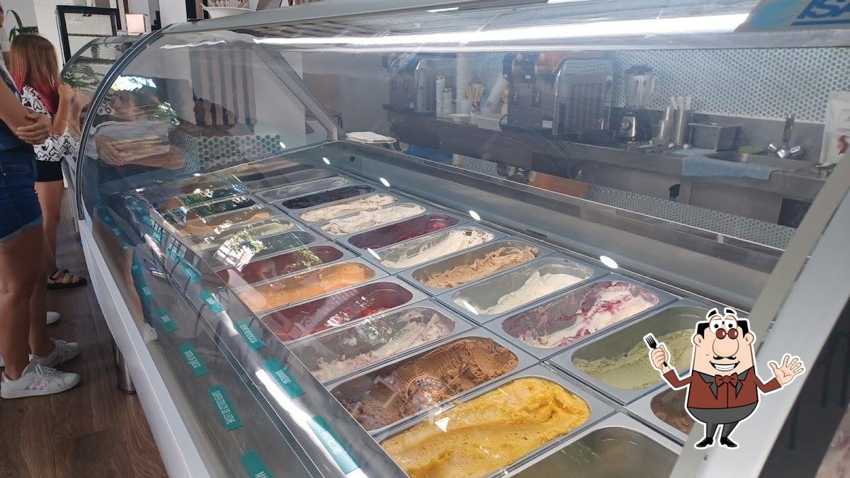 Vitrina de sabores de helado artesano